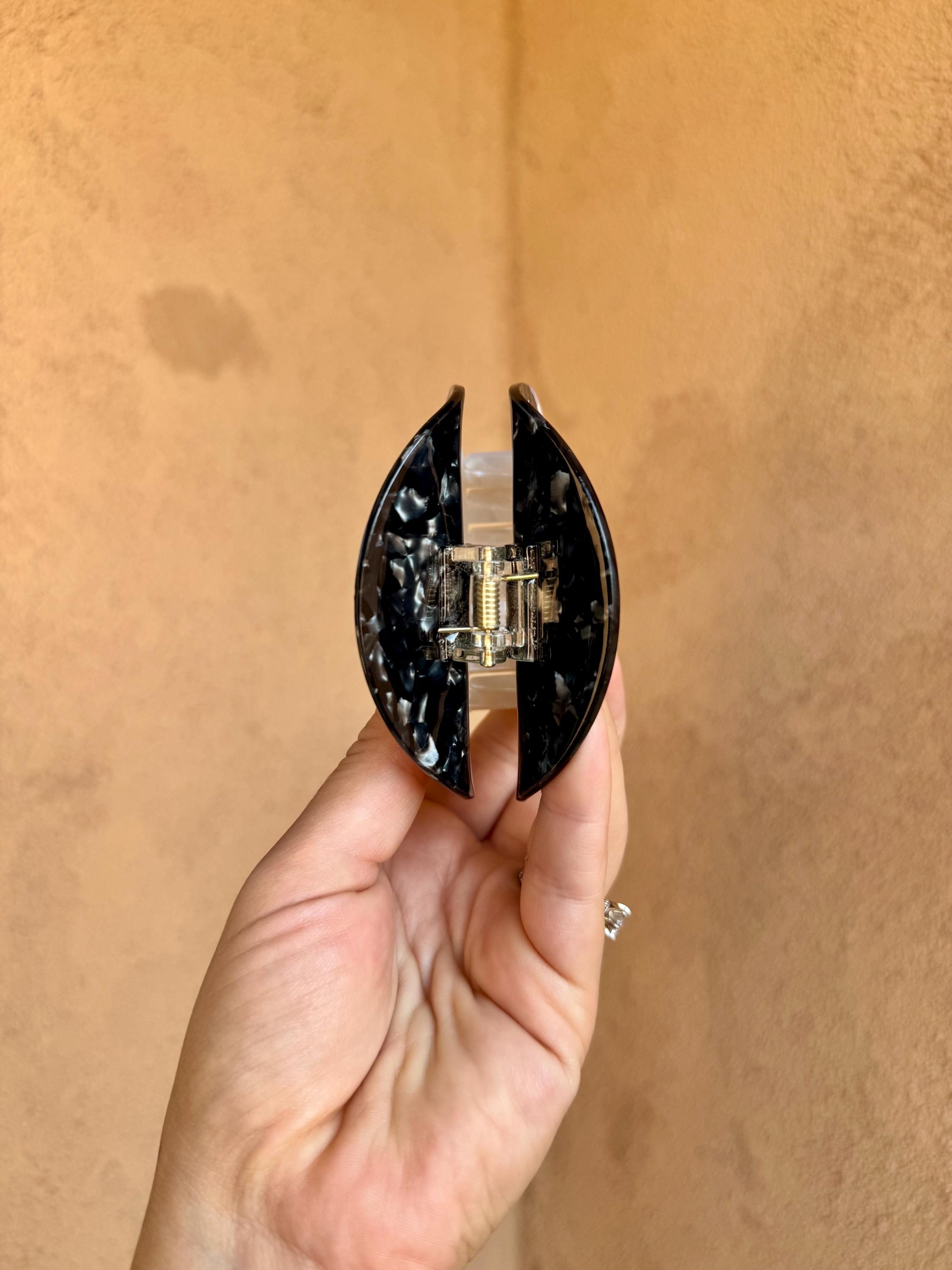 Pug Ying Yang Hair Claw Clip